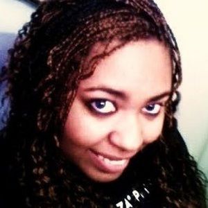 Meet your Posher, Monique